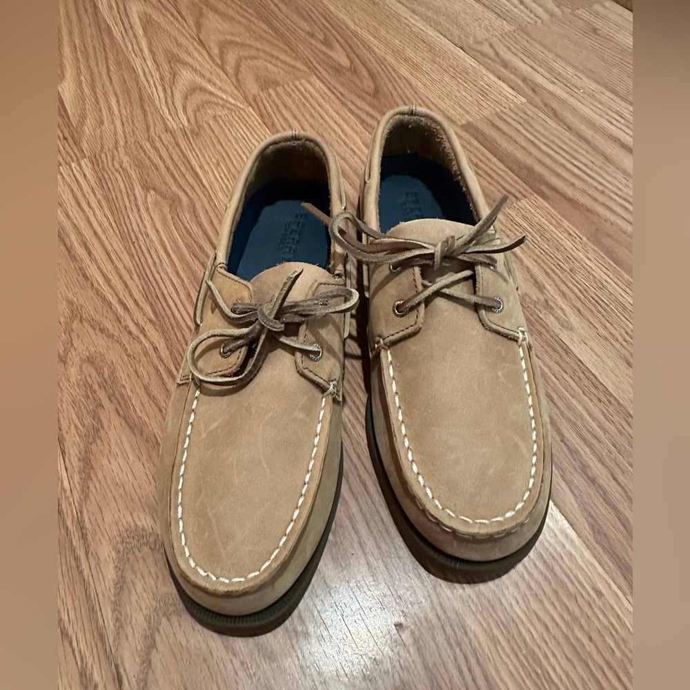 Sperry boys Authentic Original™ Boat Shoe size 6.5 boys or 7 women’s.